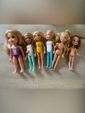 Assorted Girls Fashion Dolls - Purple, Yellow, Teal & Skin-Tone Mix